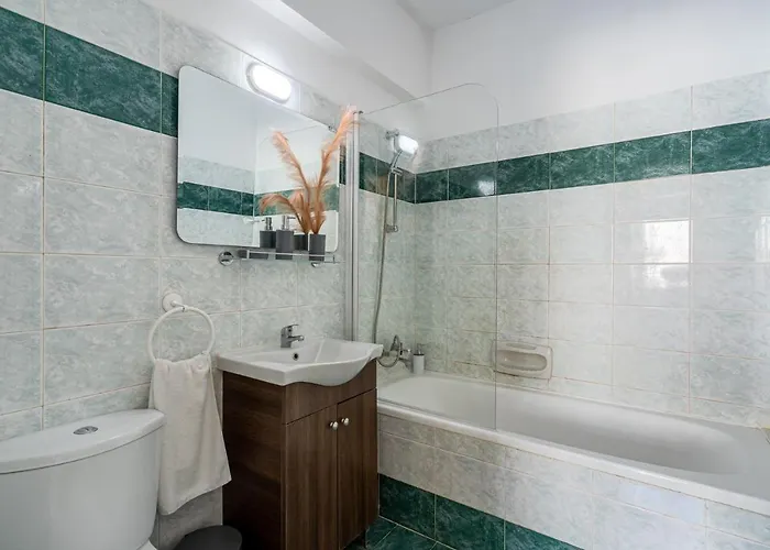 Araminta 2-bedroom In *