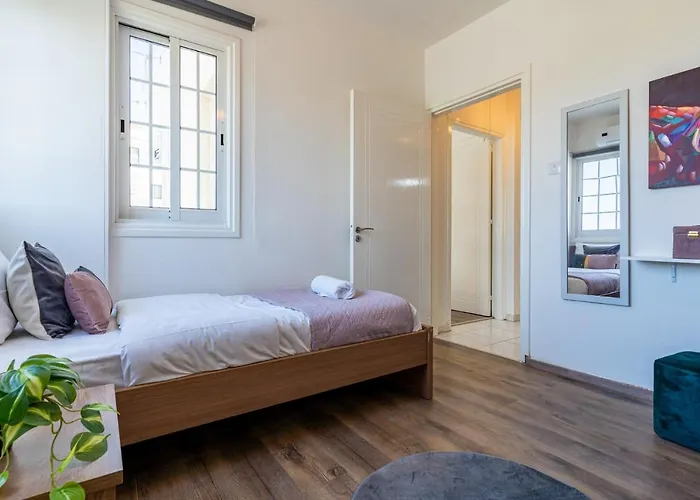 Araminta 2-bedroom In Апартаменти Ларнака