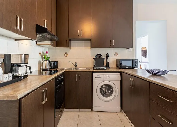 Araminta 2-bedroom In * ラルナカ